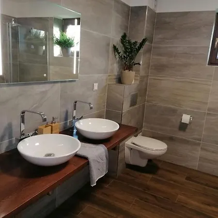 Apartmanovy Dom *