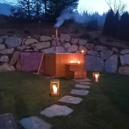 Apartament Apartmanovy Dom Tierchowa
